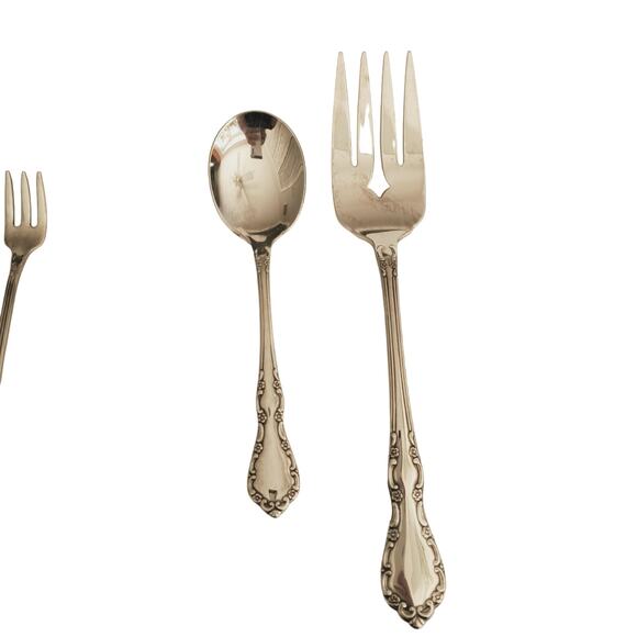 Oneida MANSION HALL Stainless Distinction USA Glossy Silverware Flatware - Picture 2 of 9